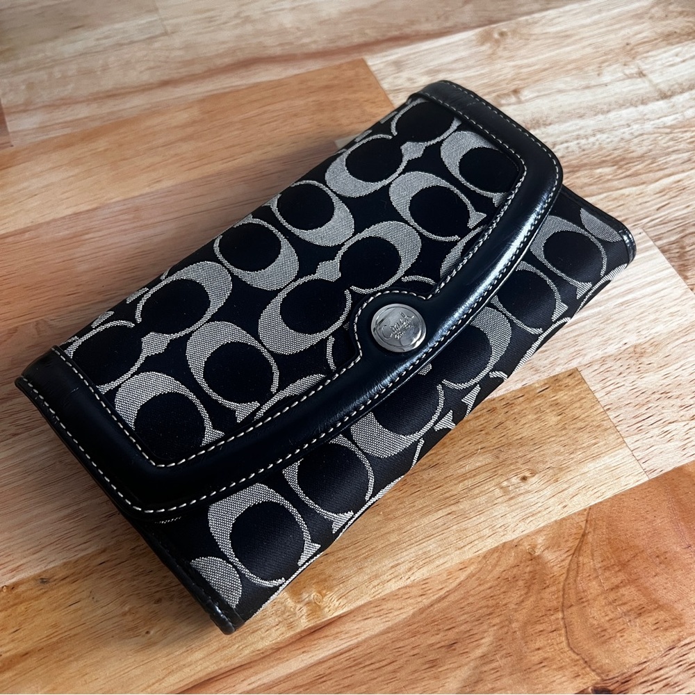 Vintage Coach Signature Jacquard Leather Black and Gray Continental Wallet - Picture 3 of 13